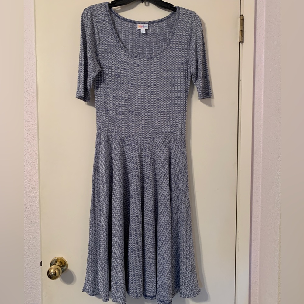 NWOT Lularoe Nicole Midi light blue/gray Soft
